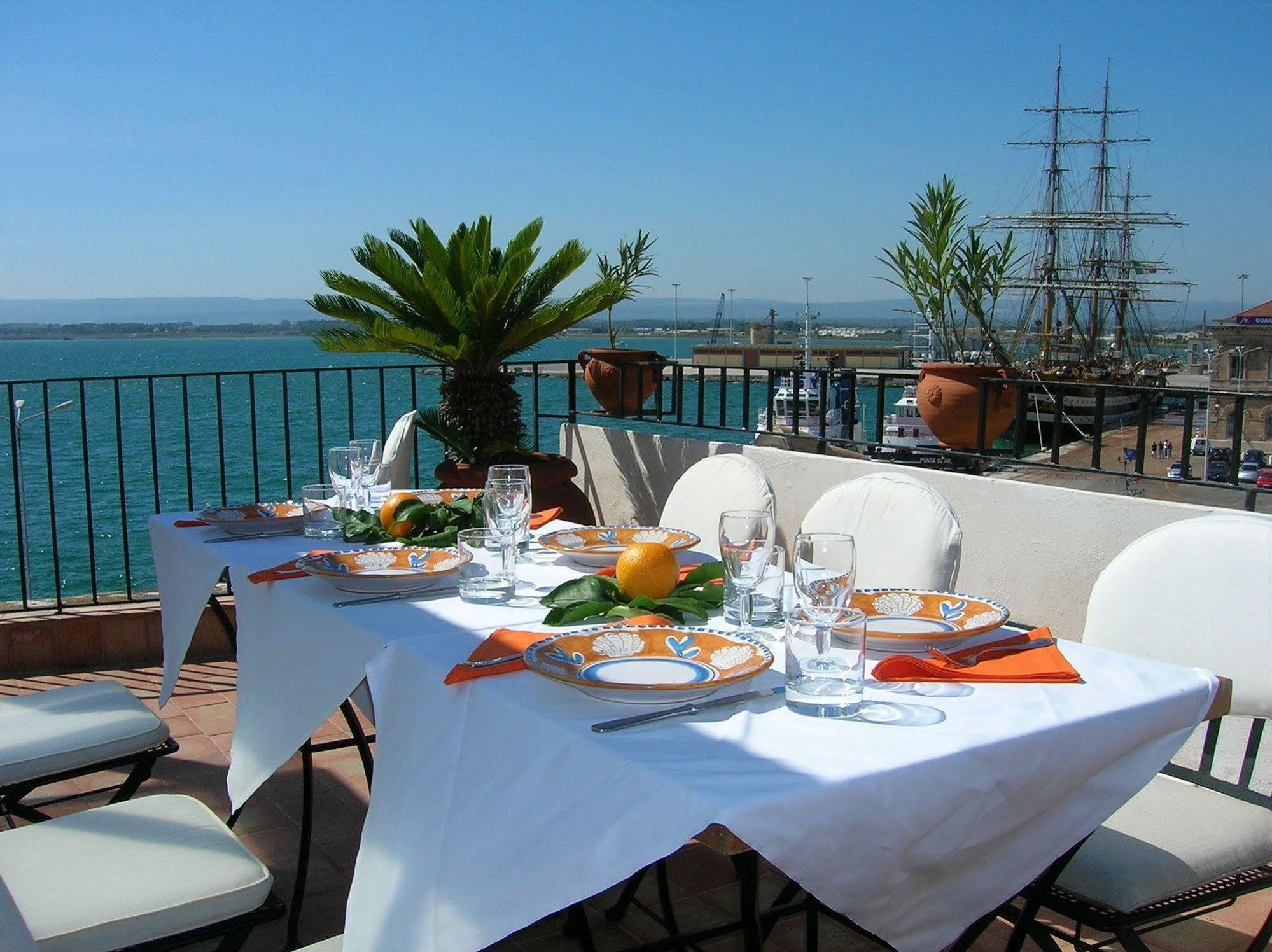 L'Approdo Delle Sirene Bed & Breakfast Syracuse ภายนอก รูปภาพ