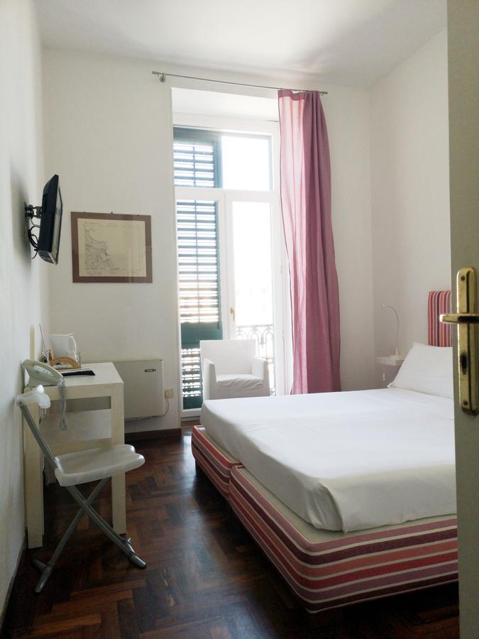 L'Approdo Delle Sirene Bed & Breakfast Syracuse ภายนอก รูปภาพ